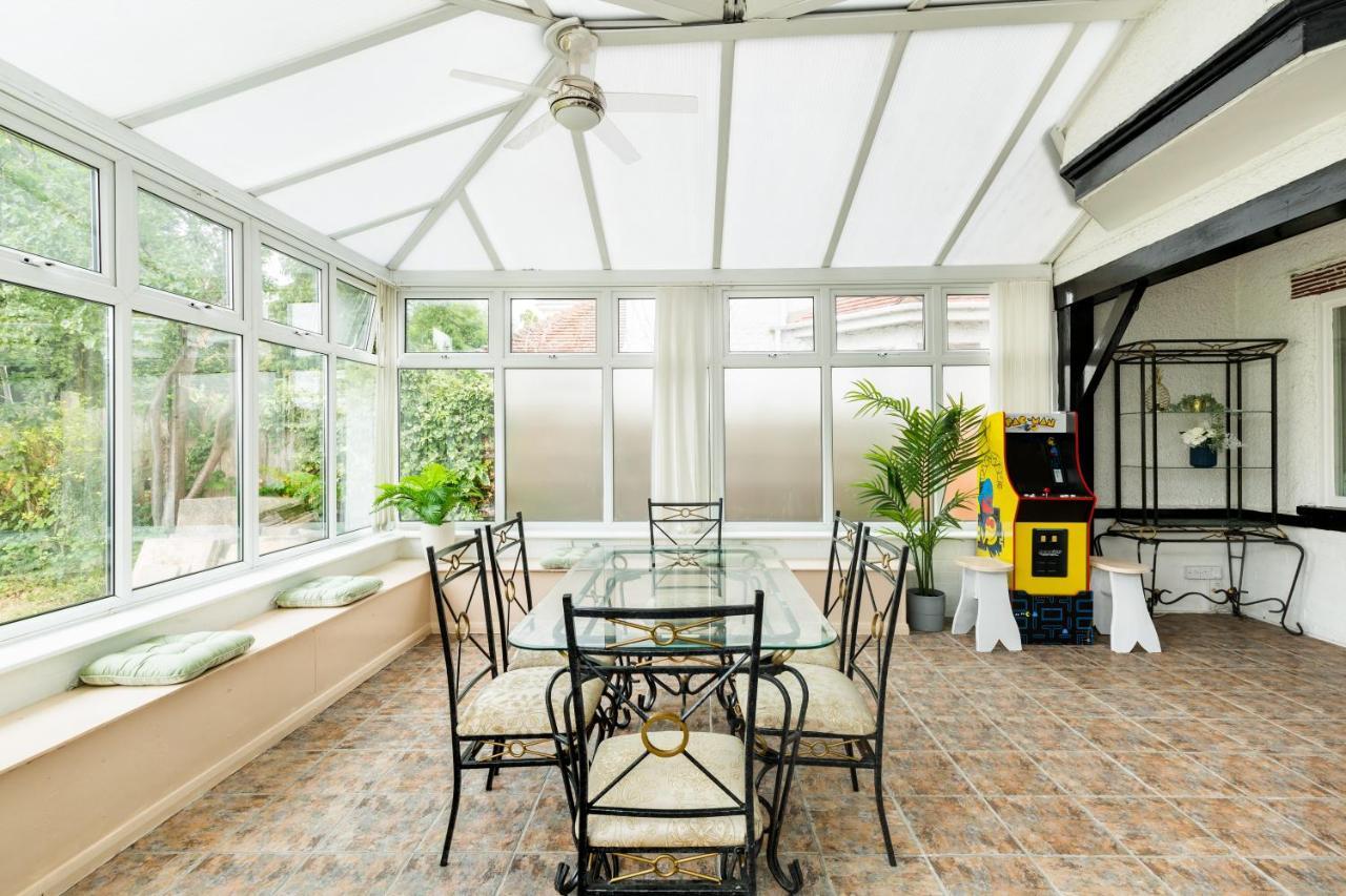 Beautiful 6 Bedroom House For 17 Guests Next To Edgbaston Stadium Birmingam Exterior foto