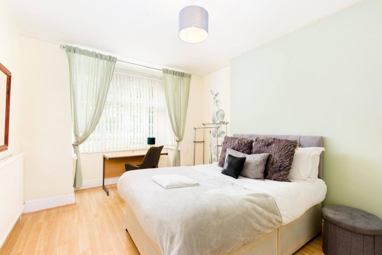 Beautiful 6 Bedroom House For 17 Guests Next To Edgbaston Stadium Birmingam Exterior foto